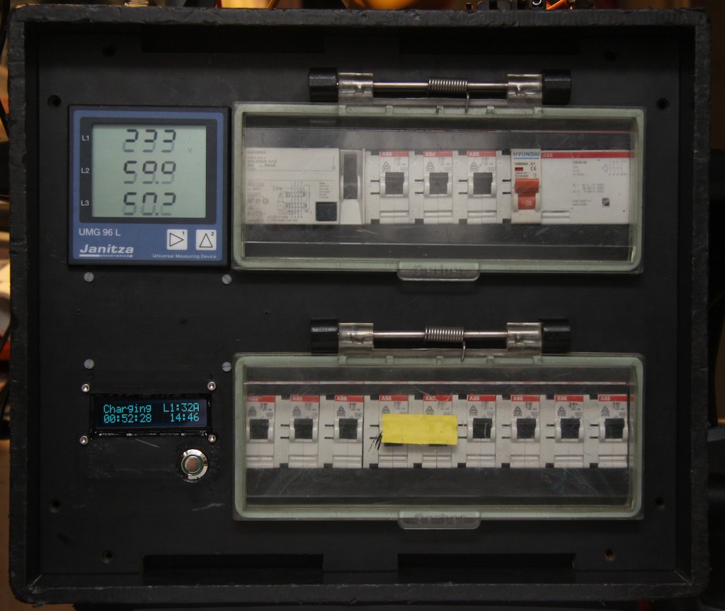 Umgebaute Box Front.jpg