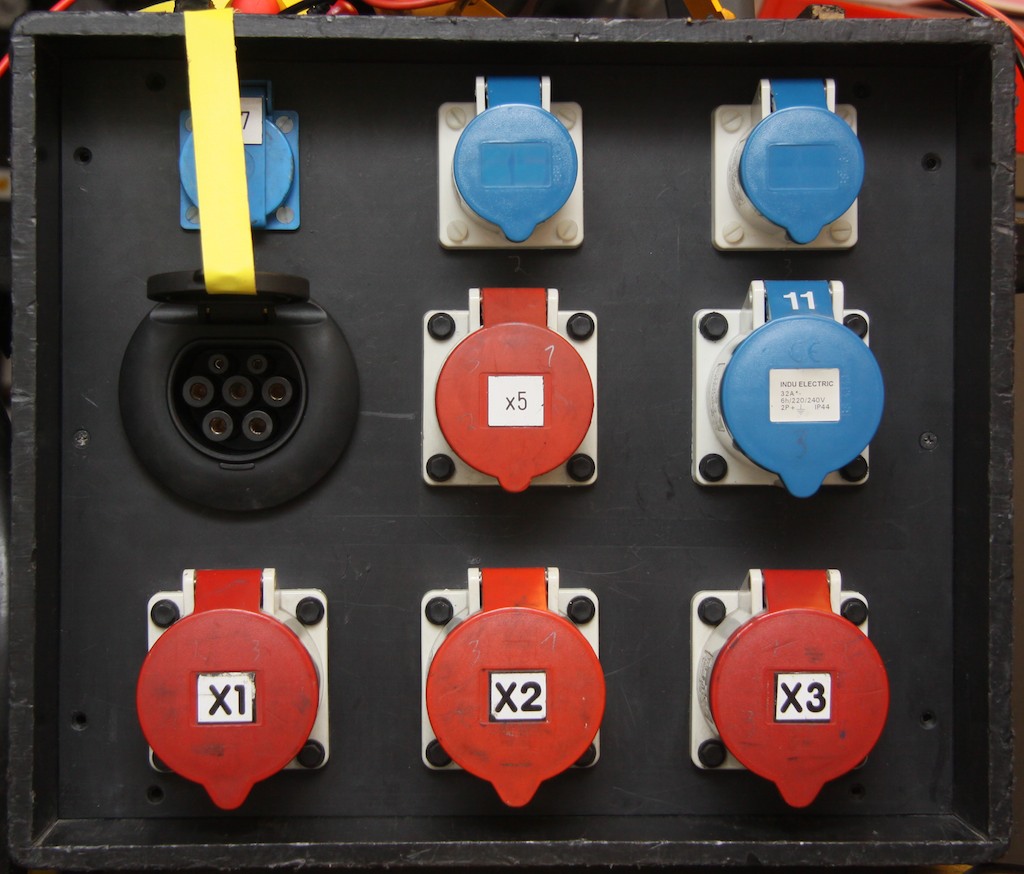 Umgebaute Box Back.jpg