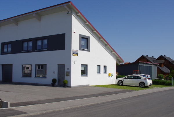 Der nächste Halt erfolgte an einer P&amp;C-Box in Tannhausen.<br />Das Interessanteste hier ist die zweite Ladebox neben dran, die immer zugänglich ist und ein fest installiertes Kabel mit Typ1-Stecker dran hat.