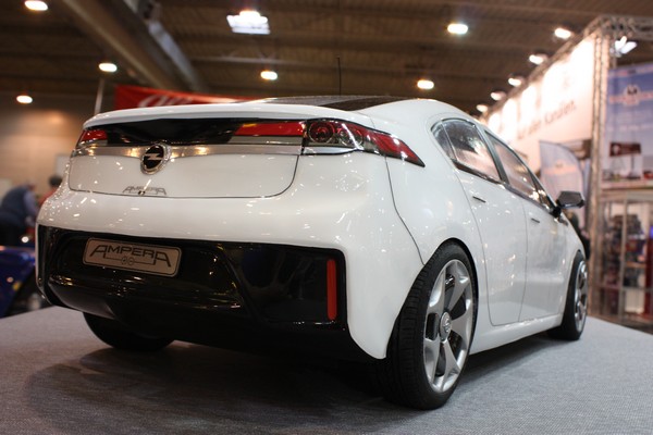 opel-ampera-heck.jpg